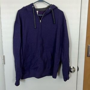 Fruit of the  loom zip up hoodie with gray hood size 2X. BL3